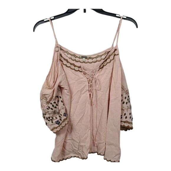 Gimmicks BKE Lace Up Cold Shoulder Embroidered Top Blush Pink Soft Bell Sleeves - Picture 3 of 12